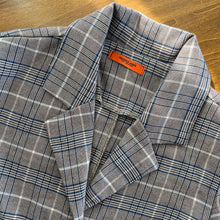 Load image into Gallery viewer, Cropped Plaid button down

