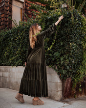 Load image into Gallery viewer, LAST CALL - Rhiannon Velvet Maxi Dress

